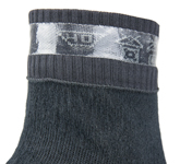 SEALSKINZ　シールスキンズ　Super Thin Pro Ankle Sock with Hydrostop　スーパーシン　プロ　アンクル　ソックス　with　ハイドロストップ　111000400-101